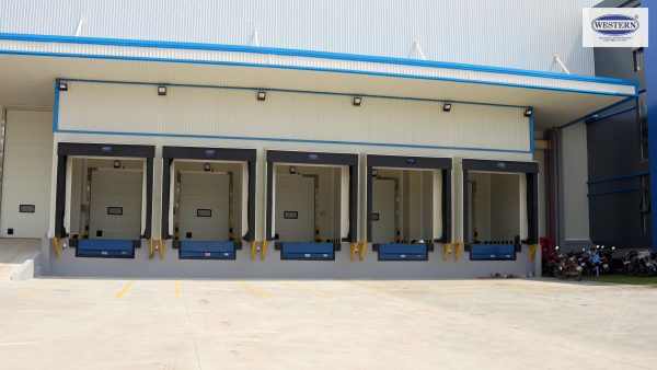 Thiết bị truy xuất hàng hoá